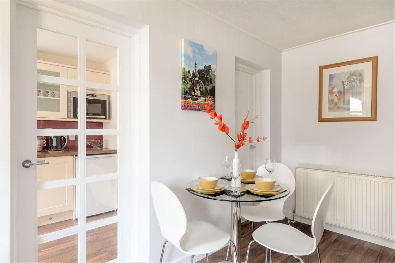 Stunning 1 Bed At Holyrood Palace & Arthurs Seat Edimburgo Esterno foto
