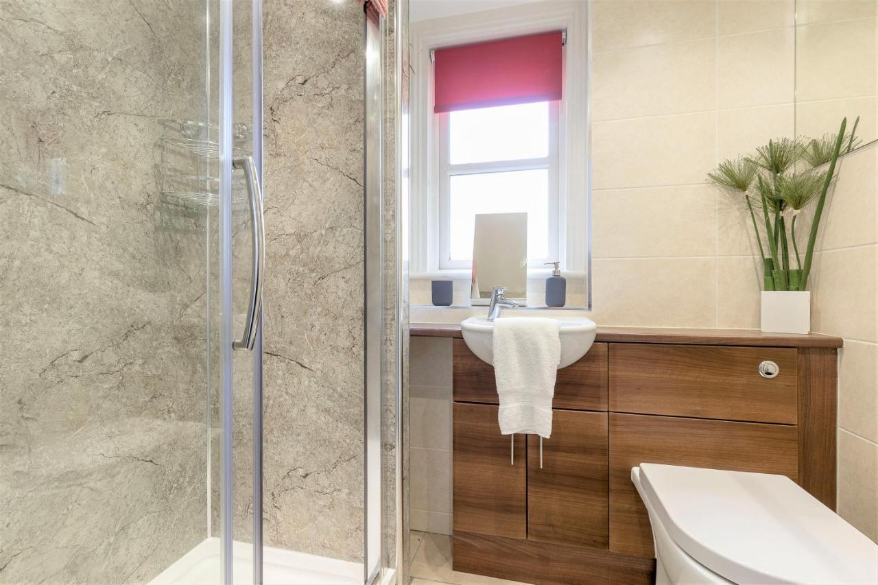 Stunning 1 Bed At Holyrood Palace & Arthurs Seat Edimburgo Esterno foto