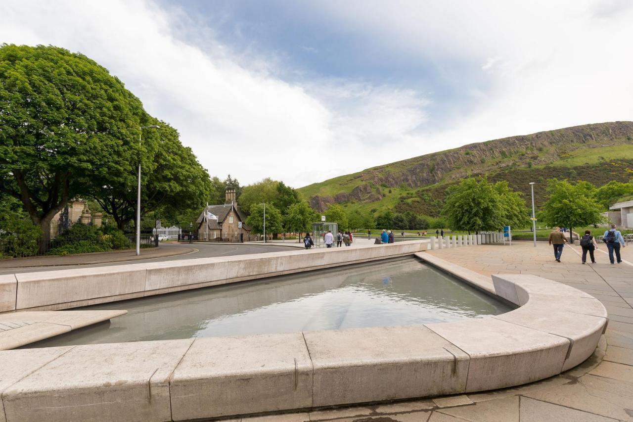 Stunning 1 Bed At Holyrood Palace & Arthurs Seat Edimburgo Esterno foto