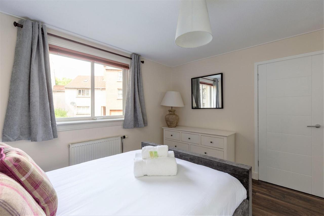 Stunning 1 Bed At Holyrood Palace & Arthurs Seat Edimburgo Esterno foto
