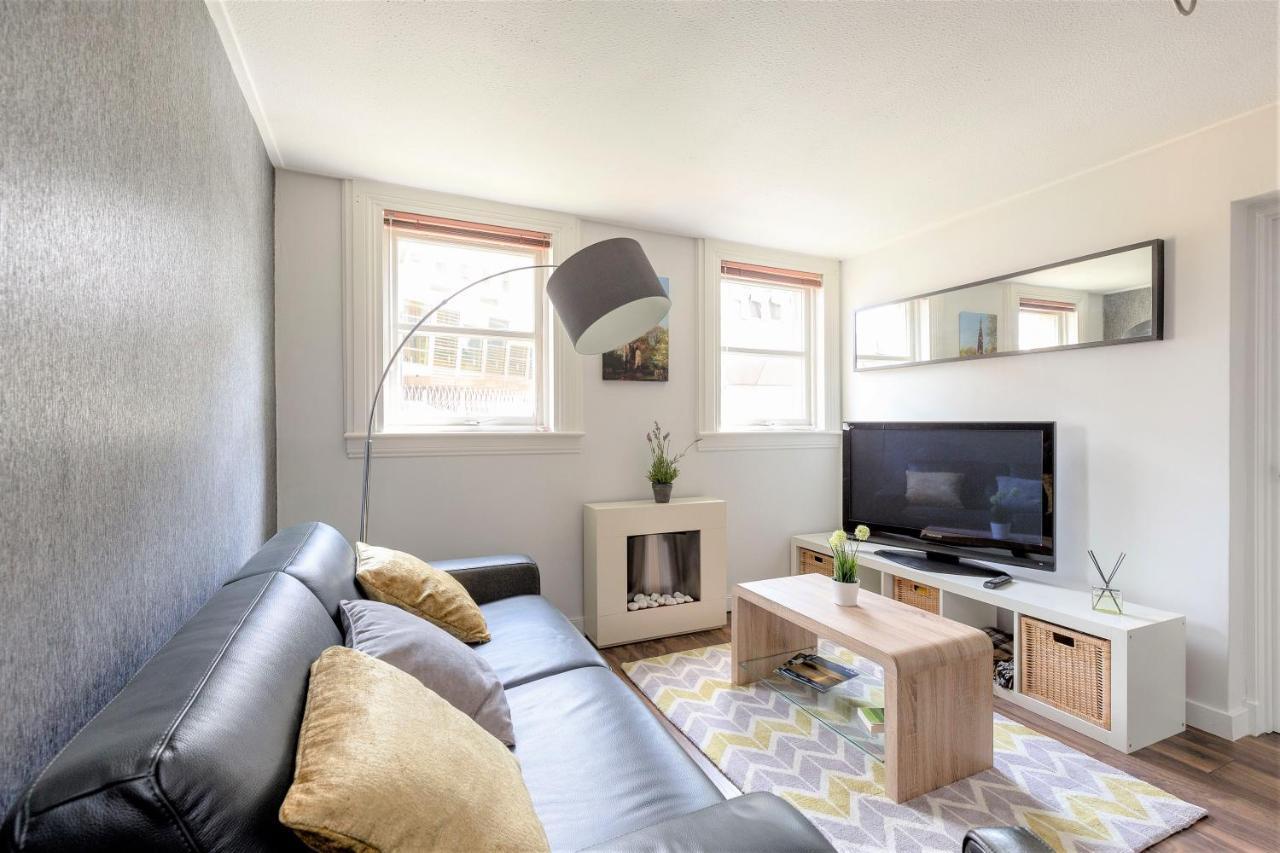 Stunning 1 Bed At Holyrood Palace & Arthurs Seat Edimburgo Esterno foto