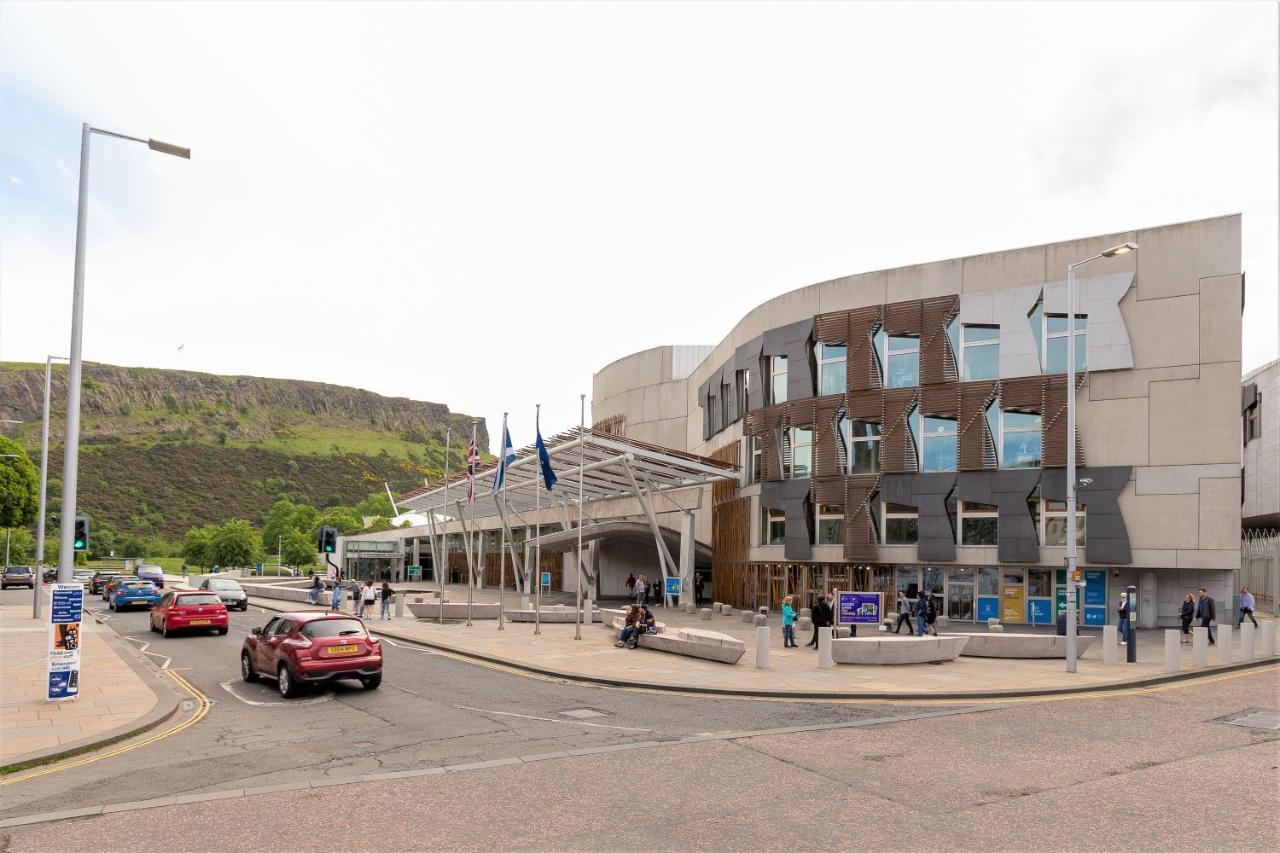 Stunning 1 Bed At Holyrood Palace & Arthurs Seat Edimburgo Esterno foto