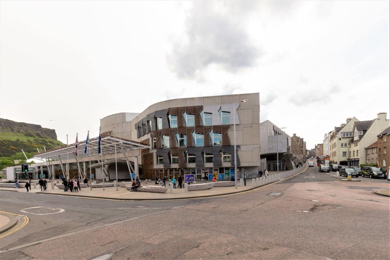 Stunning 1 Bed At Holyrood Palace & Arthurs Seat Edimburgo Esterno foto